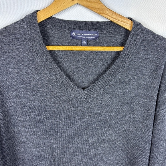 Hart Schaffner Marx Men V-neck sweater Sz XL 100% Extra Fine Merino Wool Classic - Picture 2 of 11